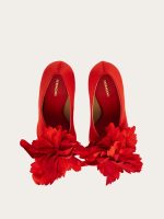 Ferragamo Flower embellished high heel pump - Image 5